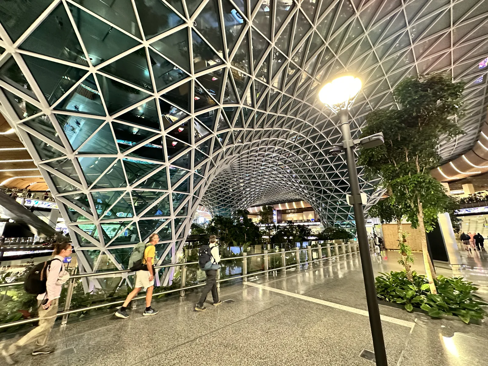 Aeroporto internazionale Hamad di Doha, uno degli scali più comodi per i voli economici verso la Thailandia