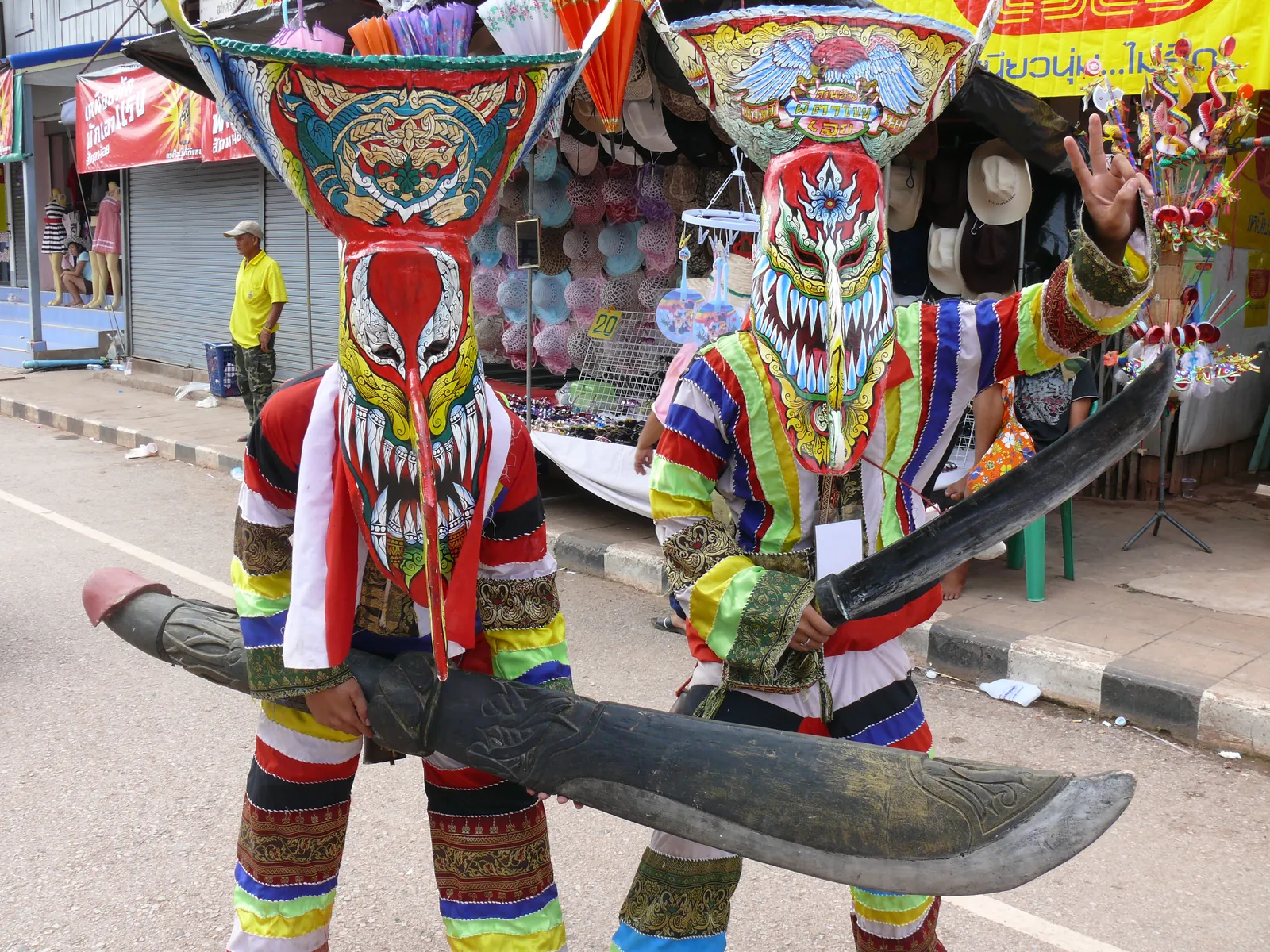 Phi Ta Khon: festival delle maschere e dei fantasmi a Loei