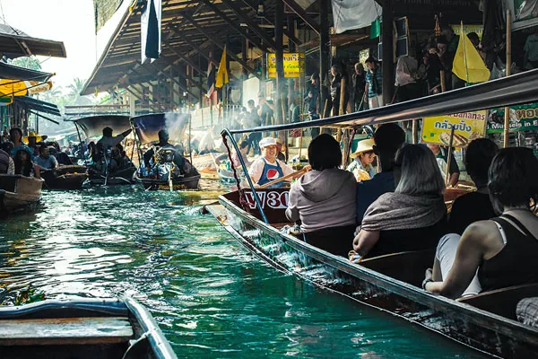 mercato galleggiante thailandia