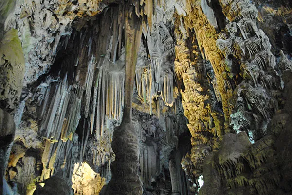 le stallattiti della grotta di Chiang Dao