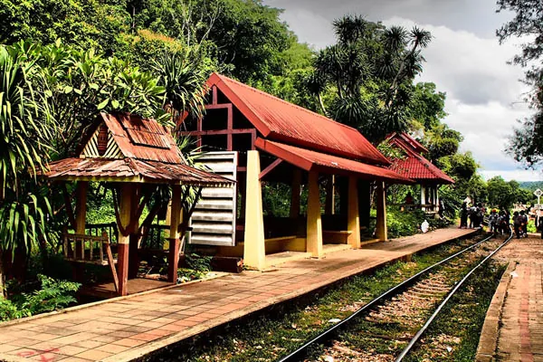 stazione ferroviaria di Lampang